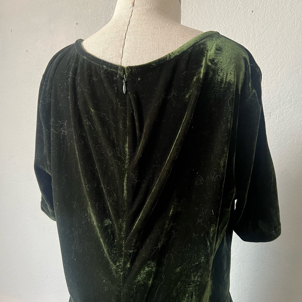 Unique Vintage Plus Size Dark‎ Green Velvet vintage Midi Dress - Picture 5 of 6